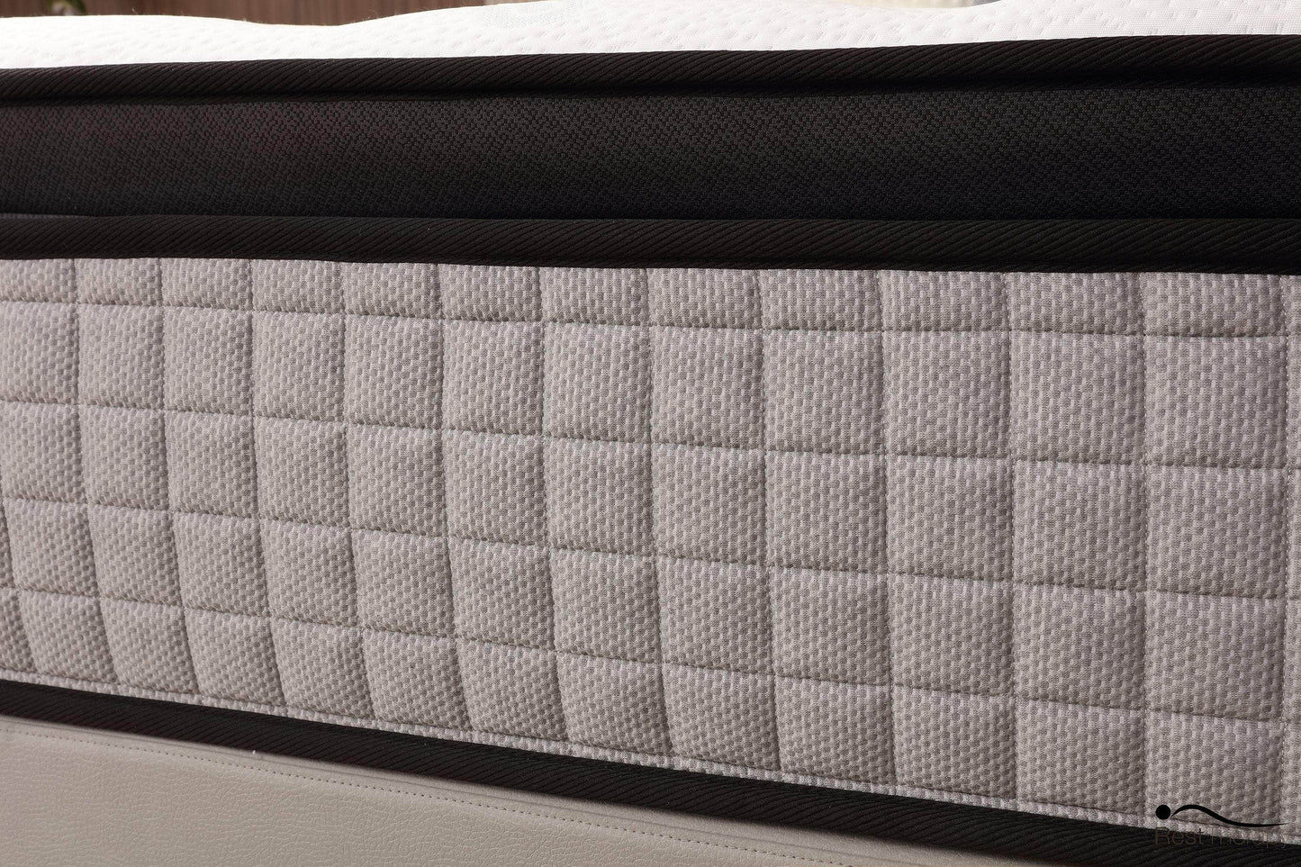 Matelas à ressorts ensachés hybrides en peluche Euphoria Cooling de 14 pouces avec mousse à mémoire de forme Cool Gel - Disponible en 2 tailles