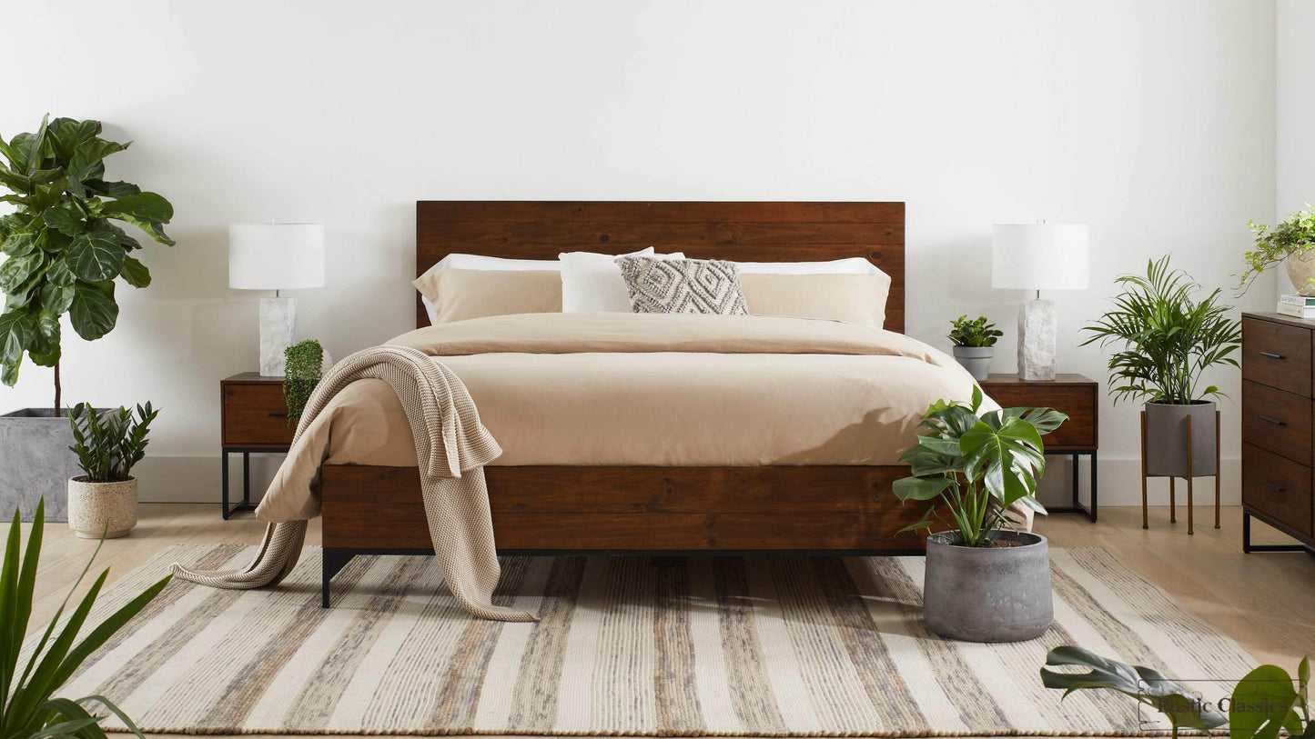 Rustic Classics Bed Blackcomb Reclaimed Wood and Metal Platform Bed in Coffee Bean - Available in 2 Sizes